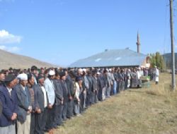 İmam Bilgin gözyaşlarıyla uğurlandı